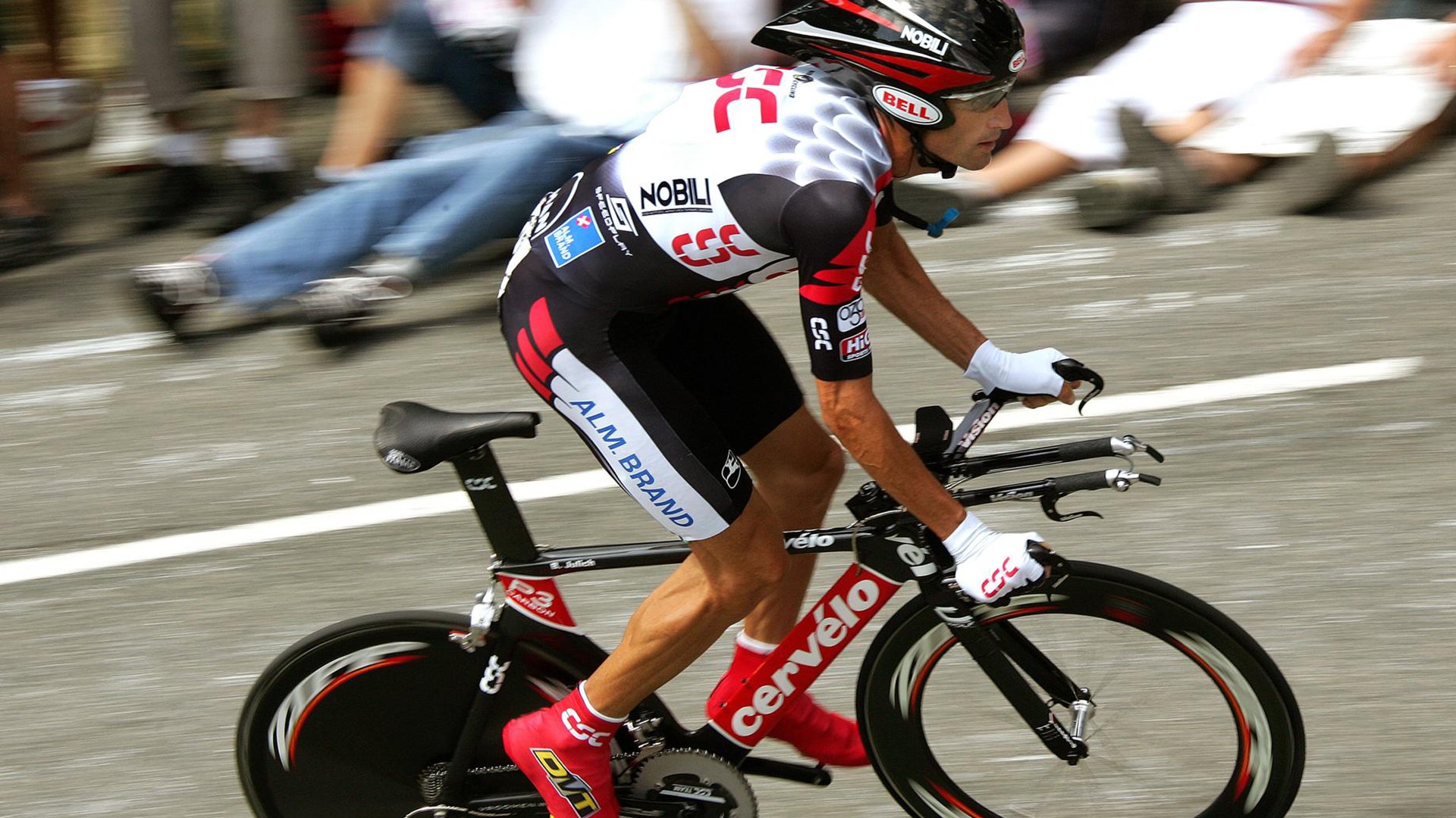 全村的希望!林诗栋从海口出发澳门打全运会,海南队领导鲜花+欢送